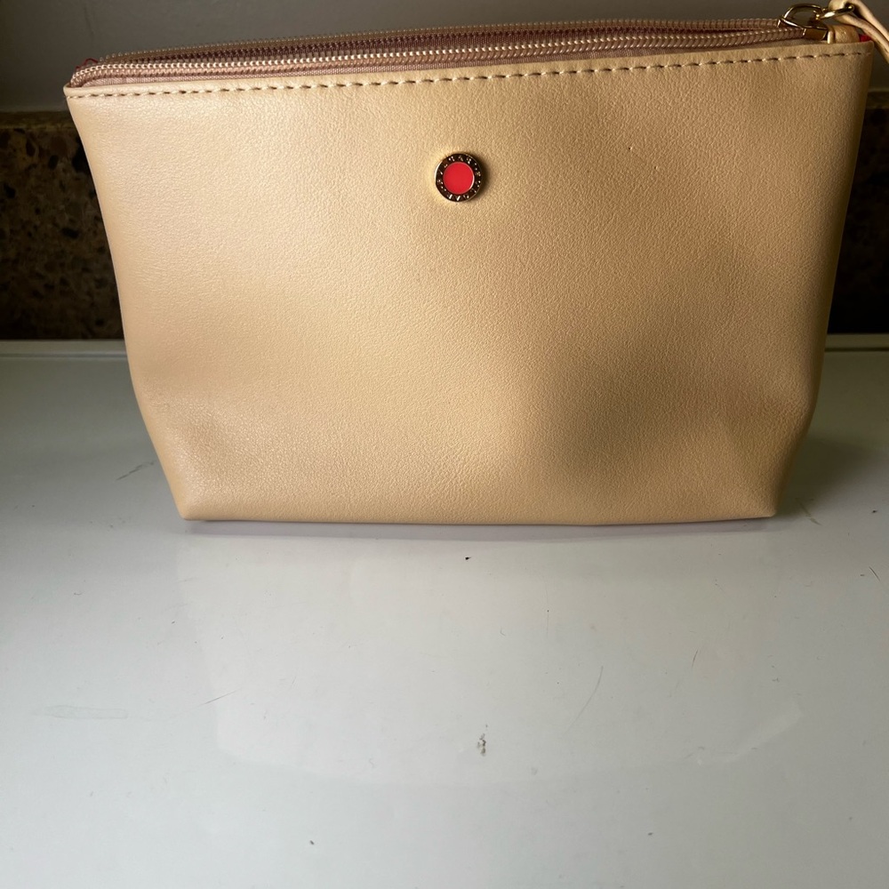 BVLGARI Parfums Exclusive for Emirates Cosmetic Case Coin Purse Makeup Pouch Bag